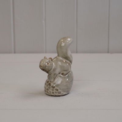 Squirrel On Pinecone 10cm